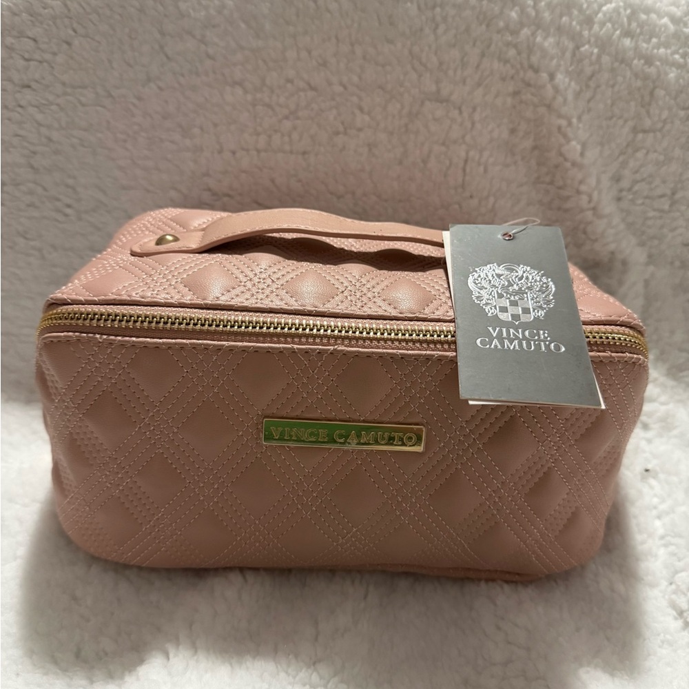 Vince Camuto Blush Pink Quilted Cosmetic Bag NWT - Picture 2 of 10